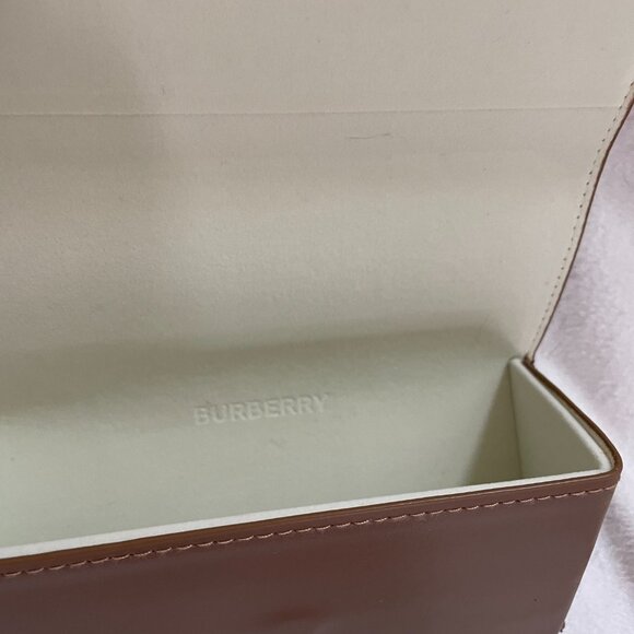 Burberry Women\